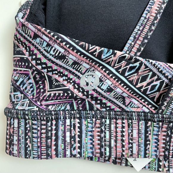 Lululemon Energy Sports Bra Tribal Pace Full-On Luxtreme Stretch 4 NWT - Picture 5 of 7